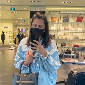 Meet your Posher, Haneya